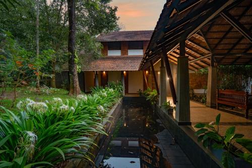 Vythiri Mist Resort in ไวทิรี Vythiri Mist Resort in ไวทิรี
