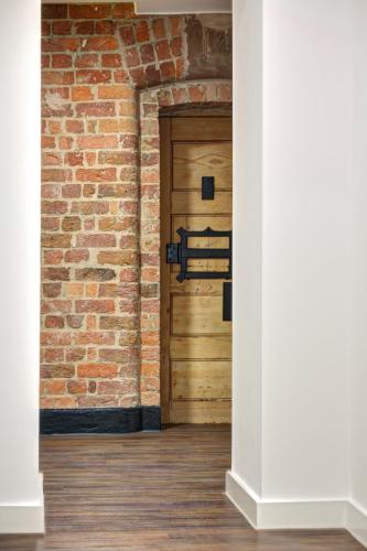 This photo about Caro Short Stay Main Bridewell shared on HyHotel.com