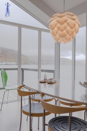 מתקני המלון, Waterfront retreat - 2 BR Boathouse in Hósvík מתקני המלון, Waterfront retreat - 2 BR Boathouse in Hósvík