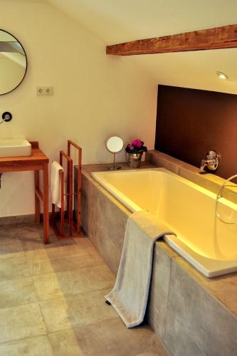 Bathroom, Haus & Hof Guest House in Perl Bathroom, Haus & Hof Guest House in Perl