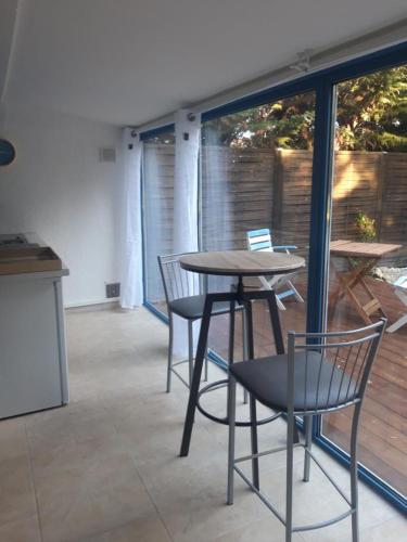 Uitzicht, Au Sabluline chambres d'hôtes gîtes (Au Sabluline chambres d'hotes gites) in Draguignan Uitzicht, Au Sabluline chambres d'hôtes gîtes (Au Sabluline chambres d'hotes gites) in Draguignan