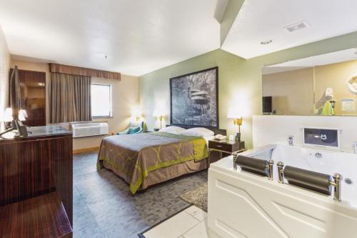 Super 8 by Wyndham Uniontown PA in Uniontown (PA) Super 8 by Wyndham Uniontown PA in Uniontown (PA)