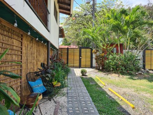 Entrance, Trebolmar Apartments for remote work in Santa Teresa Entrance, Trebolmar Apartments for remote work in Santa Teresa