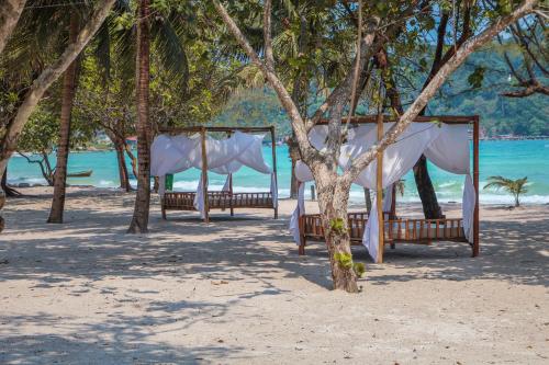 Beach, ISLAND CENTER POINT in Koh Rong Sanloem Beach, ISLAND CENTER POINT in Koh Rong Sanloem