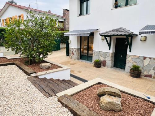 A szálláshely kívülről, Loreartean by Basque Homes in Hondarribia A szálláshely kívülről, Loreartean by Basque Homes in Hondarribia