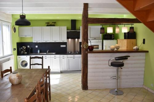 Konyha, Blaz an Holen - Maison avec jardin à Guimaëc (Blaz an Holen - Maison avec jardin a Guimaec) in Saint-Jean-du-Doigt Konyha, Blaz an Holen - Maison avec jardin à Guimaëc (Blaz an Holen - Maison avec jardin a Guimaec) in Saint-Jean-du-Doigt