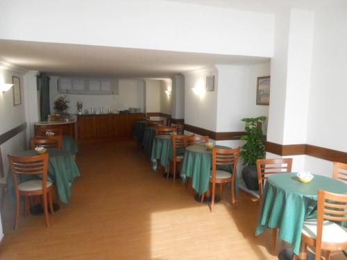 Restaurant, Hotel Traghetto in Civitavecchia Restaurant, Hotel Traghetto in Civitavecchia