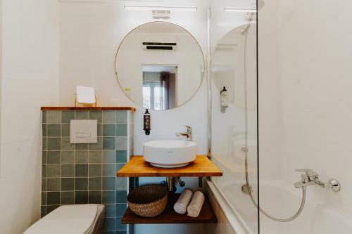 Hotel Le Petit Castel in Antibes Hotel Le Petit Castel in Antibes