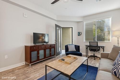 LUX 2 BED DESERT RIDGE 2 HEATED POOLS GYM in Desert View Village LUX 2 BED DESERT RIDGE 2 HEATED POOLS GYM in Desert View Village