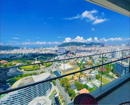 Balcony/terrace, Erica's House - The Song Vung Tau Condotel Can ho bien 5 sao ho boi vo cuc - The Song Vung Tau Condo in Vung Tau Balcony/terrace, Erica's House - The Song Vung Tau Condotel Can ho bien 5 sao ho boi vo cuc - The Song Vung Tau Condo in Vung Tau