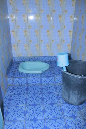 Bathroom, Penginapan Putra Darma near Watulawang Beach Bathroom, Penginapan Putra Darma near Watulawang Beach