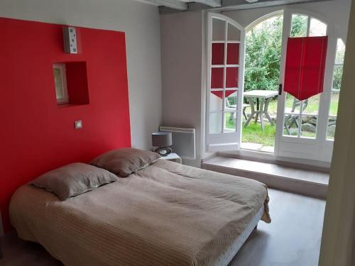 Guestroom, Les 2 p'tits loups in Osse-en-Aspe Guestroom, Les 2 p'tits loups in Osse-en-Aspe