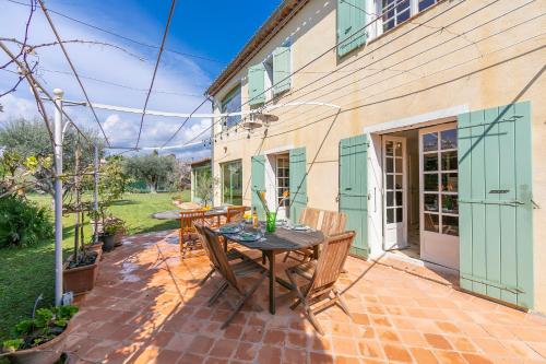Exterior view, Maison Marine - Happy Rentals in Les Groules Exterior view, Maison Marine - Happy Rentals in Les Groules