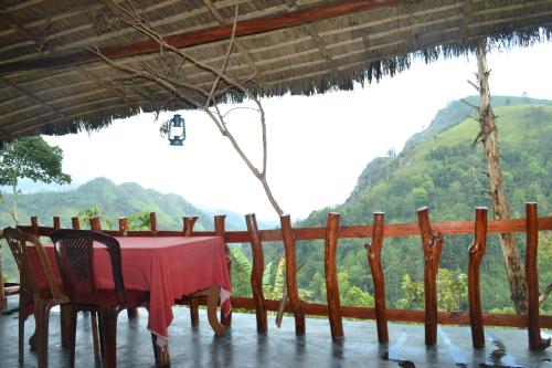 Restaurant, Chamodya Home Stay in Ella Restaurant, Chamodya Home Stay in Ella