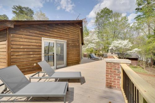 Spacious Waterfront Hyco Lake Retreat with Dock! in Roxboro (NC) Spacious Waterfront Hyco Lake Retreat with Dock! in Roxboro (NC)