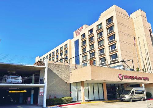 Lincoln Hotel Monterey Park/Los Angeles in Los Angeles (CA) Lincoln Hotel Monterey Park/Los Angeles in Los Angeles (CA)