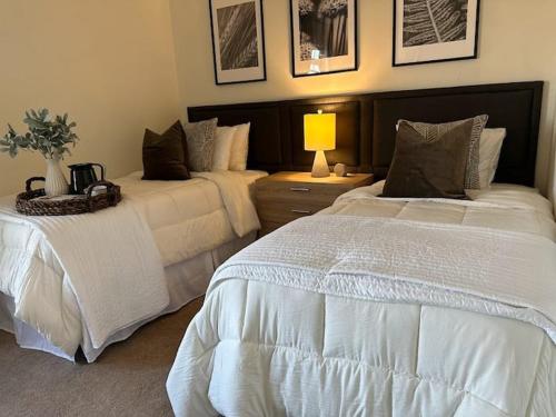 Vine City Home - Duplex - 3 Mins From GWCC & Mercedes- Benz Stadium in Vine City Vine City Home - Duplex - 3 Mins From GWCC & Mercedes- Benz Stadium in Vine City