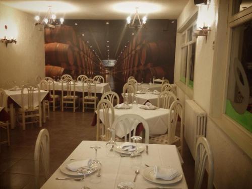 This photo about La Vina de Rueda shared on HyHotel.com
