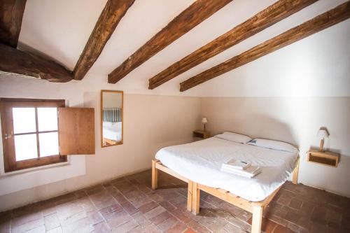 Casa Rural Mas Garganta in Vall D'En Bas Casa Rural Mas Garganta in Vall D'En Bas
