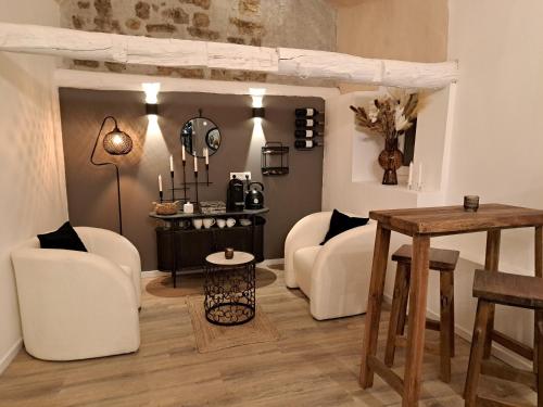 Hôtel Le Patio de Sophie (Hotel Le Patio de Sophie) in Sisteron Hôtel Le Patio de Sophie (Hotel Le Patio de Sophie) in Sisteron