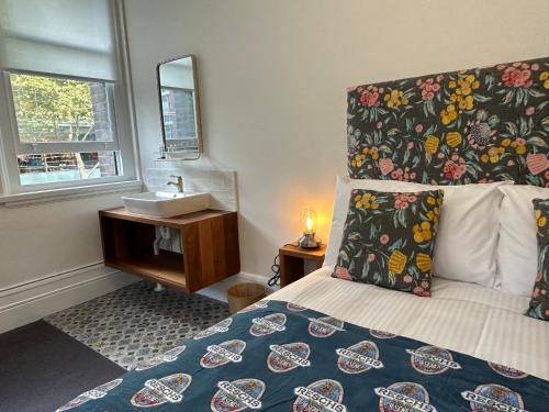 Guestroom, The Resch House in Darling Harbour Guestroom, The Resch House in Darling Harbour