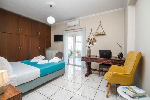 Philoxenia Deluxe Apartment