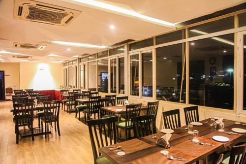 Ristorante, J Hotel - Port Blair in Isole Andamane e Nicobare Ristorante, J Hotel - Port Blair in Isole Andamane e Nicobare