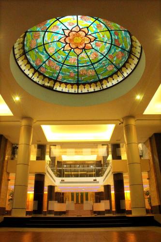 Intrare, Gokulam Park Hotel And Convention Centre in Kochi Intrare, Gokulam Park Hotel And Convention Centre in Kochi
