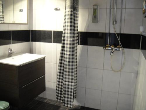 Bathroom, Cafe Asema B&B in Kuopio Bathroom, Cafe Asema B&B in Kuopio