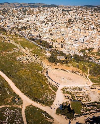 Full panorama Jerash (PLUS) in Jerash Full panorama Jerash (PLUS) in Jerash