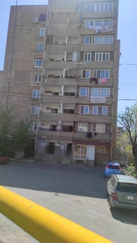 Buitenkant, Luxury Apartment, 2 bedrooms and 1 living room in Avan in Avan Buitenkant, Luxury Apartment, 2 bedrooms and 1 living room in Avan in Avan