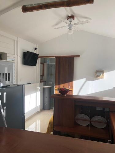 Cocina, Bungalow: La Favéla Chic/The Chic Favela - Trois-Rivières (Bungalow: La Favela Chic/The Chic Favela - Trois-Rivieres) in Trois-Rivieres Cocina, Bungalow: La Favéla Chic/The Chic Favela - Trois-Rivières (Bungalow: La Favela Chic/The Chic Favela - Trois-Rivieres) in Trois-Rivieres
