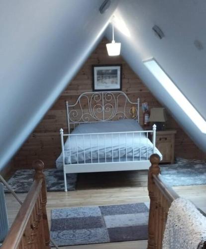 Sweet Meadow A delightful romantic thatched cottage by river Shannon on 4 acres is for peace party f in Rooskey Sweet Meadow A delightful romantic thatched cottage by river Shannon on 4 acres is for peace party f in Rooskey
