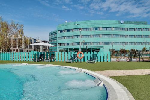 Swimming pool, Barcelona Airport Hotel in Barcelona Swimming pool, Barcelona Airport Hotel in Barcelona