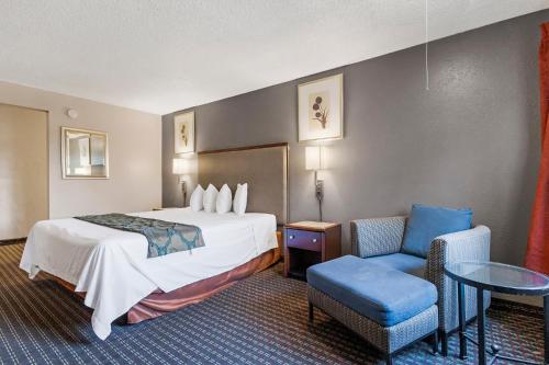 海沃德喜來得快捷酒店 (Heritage Inn Express Hayward) in 海沃德 (CA) 海沃德喜來得快捷酒店 (Heritage Inn Express Hayward) in 海沃德 (CA)