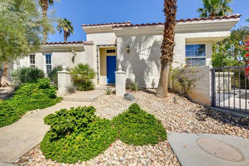 Pool and Hot Tub Access La Quinta Vacation Home in La Quinta (CA) Pool and Hot Tub Access La Quinta Vacation Home in La Quinta (CA)