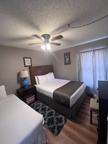 Guestroom, Family Paradise. 3 Bedrooms, 2 Bathrooms. in Orlando West Guestroom, Family Paradise. 3 Bedrooms, 2 Bathrooms. in Orlando West