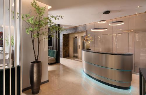 Vestíbulo, Leonardo Hotel Bucharest City Center in Bucharest Vestíbulo, Leonardo Hotel Bucharest City Center in Bucharest