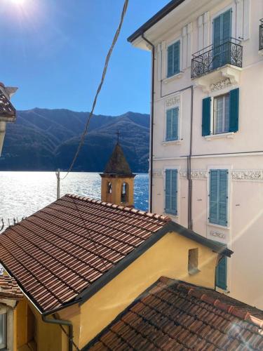 Terrazzo/balcone, Lake Nest - by MyHomeInComo in Carate Urio Terrazzo/balcone, Lake Nest - by MyHomeInComo in Carate Urio