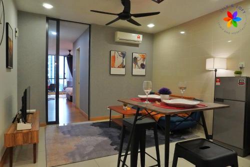 KL Gateway Residence Bangsar by LilyandLoft near Pantai Dalam KL Gateway Residence Bangsar by LilyandLoft near Pantai Dalam