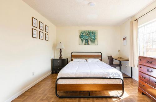 Boho 1-Bedroom/Shared Bathroom Residential Home