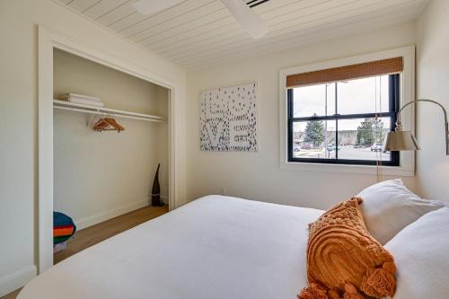 Stylish Flagstaff Home Close to Hiking and Fishing!