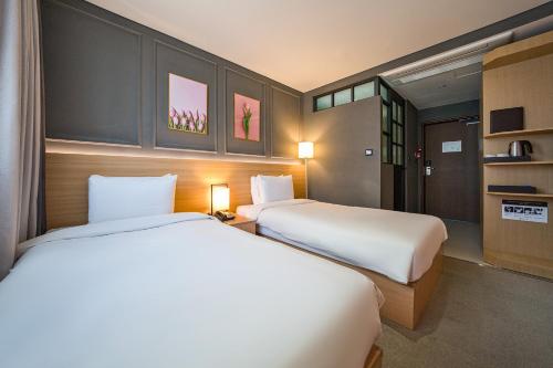 ヴェラ スイート ホテル (VELLA SUITE HOTEL (Korea Quality)) in 水原市(スウォン) ヴェラ スイート ホテル (VELLA SUITE HOTEL (Korea Quality)) in 水原市(スウォン)