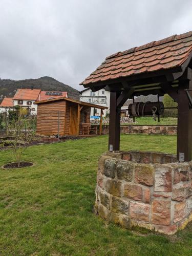Garden, Ferienwohnung Madenburgblick in Eschbach Garden, Ferienwohnung Madenburgblick in Eschbach