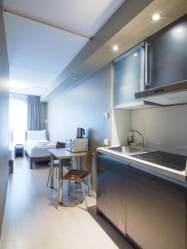 เซ็นทรัล ซิตี้ อพาร์ตเมนต์ (Central City Apartments ) near มันช์ มิวเซียม เซ็นทรัล ซิตี้ อพาร์ตเมนต์ (Central City Apartments ) near มันช์ มิวเซียม