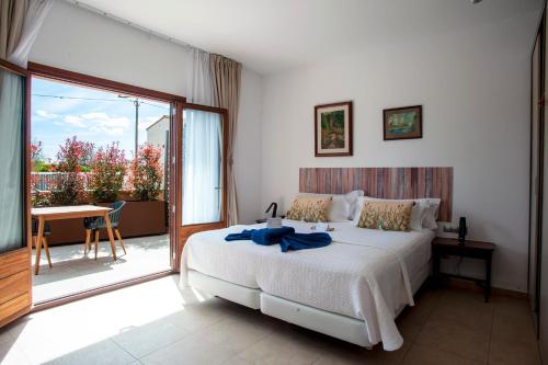 Hotel Aires de l'Emporda in Torroella de Fluvia Hotel Aires de l'Emporda in Torroella de Fluvia