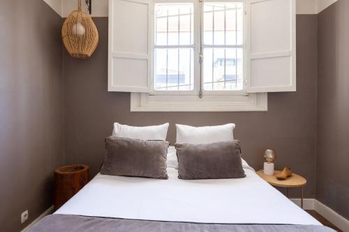 Apartamento con terraza junto a Sol