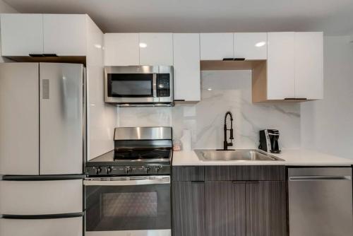 Кухня, Generous Modern Getaway in Ист-Даллас Кухня, Generous Modern Getaway in Ист-Даллас