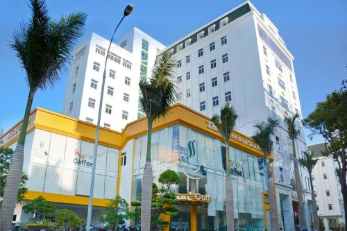 Lối vào, Khách sạn và Spa Hai Bà Trưng (Hai Ba Trung Hotel and Spa) in Buôn Ma Thuột Lối vào, Khách sạn và Spa Hai Bà Trưng (Hai Ba Trung Hotel and Spa) in Buôn Ma Thuột