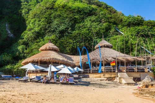 This photo about Ungasan Beach Villas shared on HyHotel.com